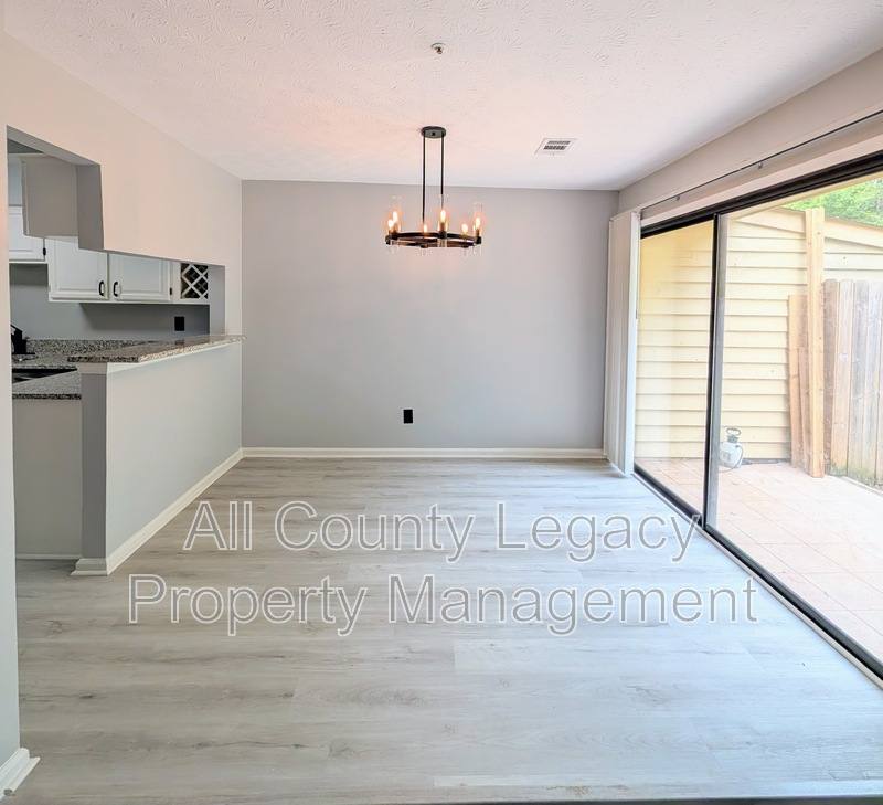 Townhouse for rent at 1609 Burnstone Dr, Stone Mountain, GA 30088