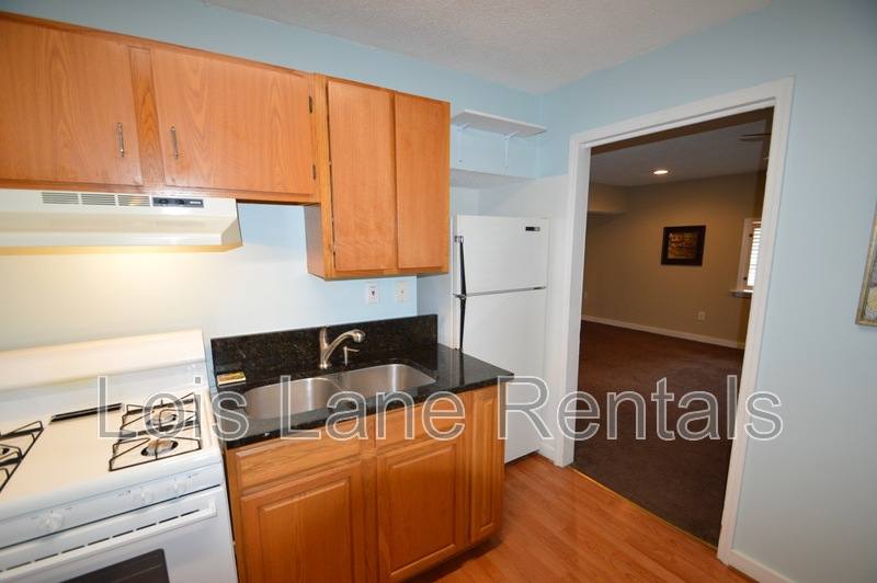 Apartment for rent at 51 Charlotte St #B, Charleston, SC 29403