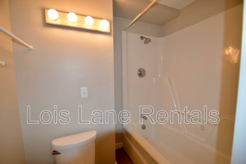 Apartment for rent at 51 Charlotte St #B, Charleston, SC 29403