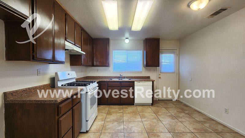 Apartment for rent at 21777 Panoche Rd #5, Apple Valley, CA 92308