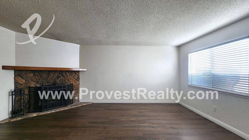 Apartment for rent at 21777 Panoche Rd #5, Apple Valley, CA 92308
