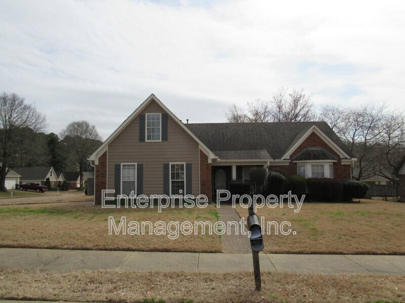 House for rent at 7037 Meadowlands Place, Memphis, TN 38135