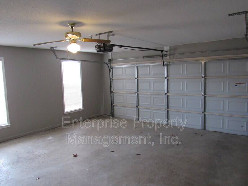House for rent at 7037 Meadowlands Place, Memphis, TN 38135