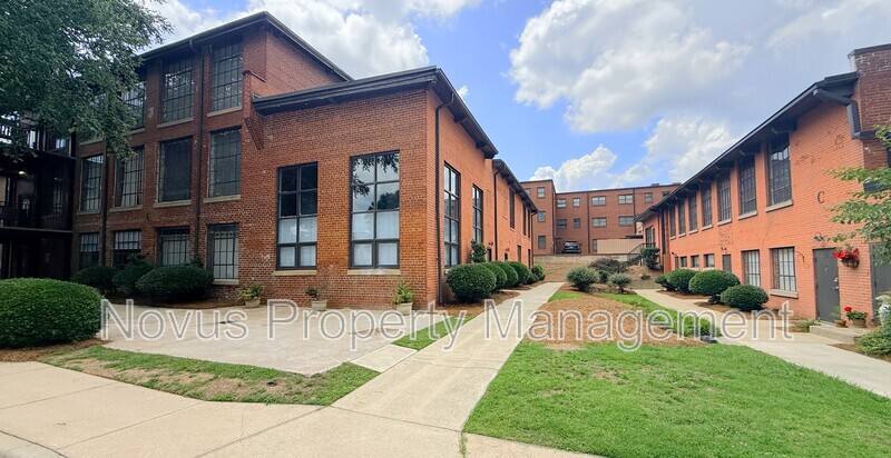 Apartment for rent at 301 Bradley St #A206, Carrollton, GA 30117