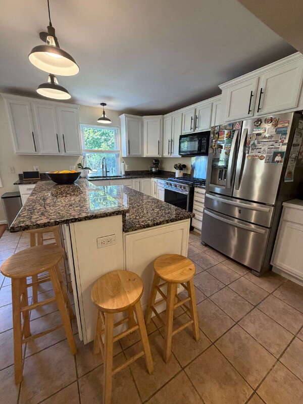 Apartment for rent at 1909 Rollins Dr, Alexandria, VA 22307