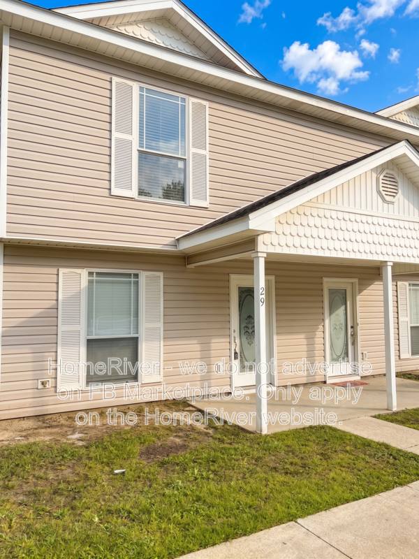 Townhouse for rent at 8435 Chisholm Rd #29, Pensacola, FL 32514