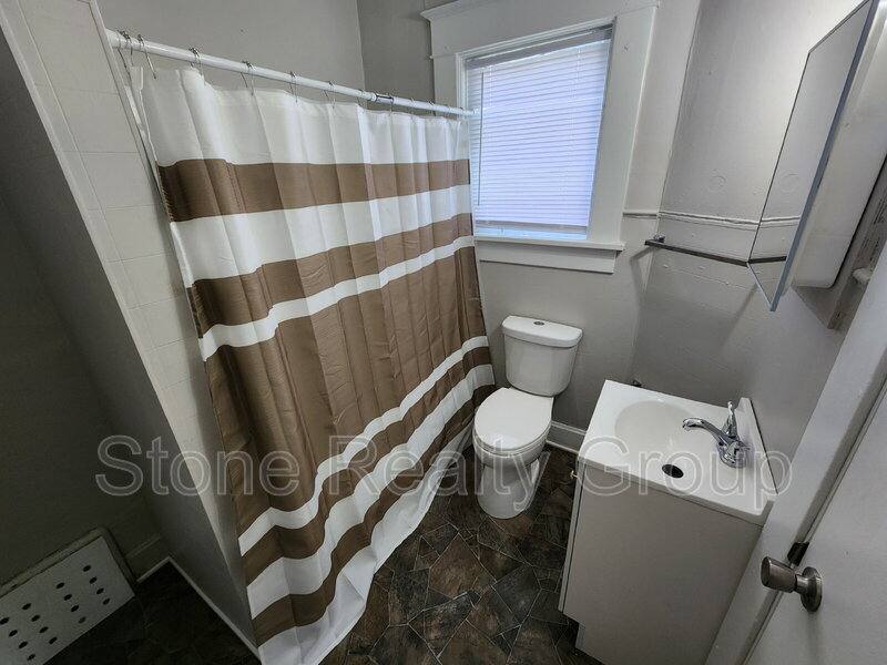 House for rent at 2118 2nd Ave, Terre Haute, IN 47807