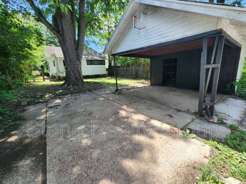 House for rent at 2118 2nd Ave, Terre Haute, IN 47807
