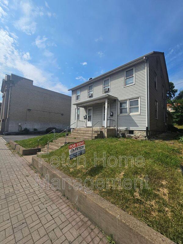 Apartment for rent at 17 S Front St #17A, Harrisburg, PA 17113