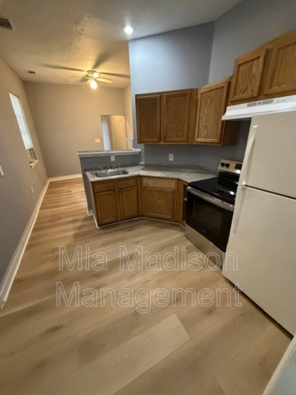 Apartment for rent at 723 W 42nd St #B, Savannah, GA 31415