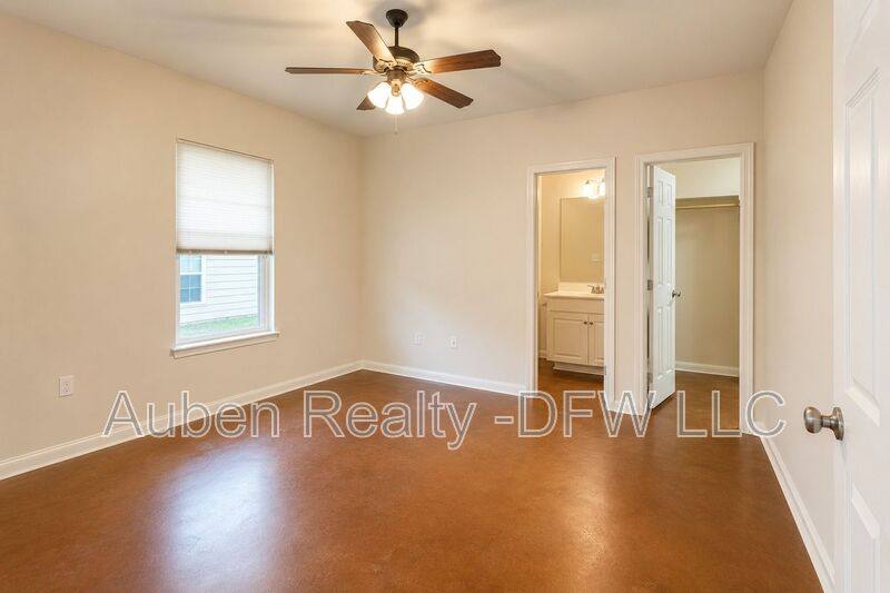 Apartment for rent at 2310 S 3rd St #B, Waco, TX 76706