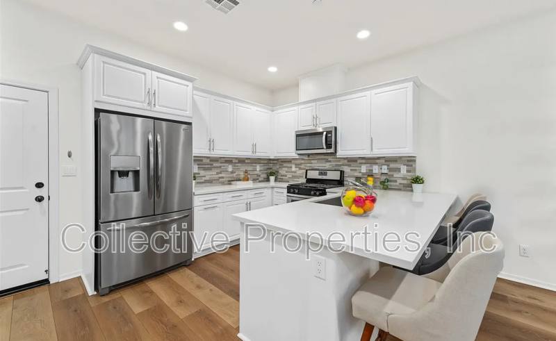 Townhouse for rent at 1925 Plaza Topacio #127, Chula Vista, CA 91913
