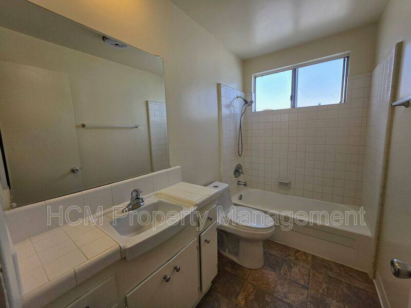 Apartment for rent at 15636 Valerio St #9, Van Nuys, CA 91406