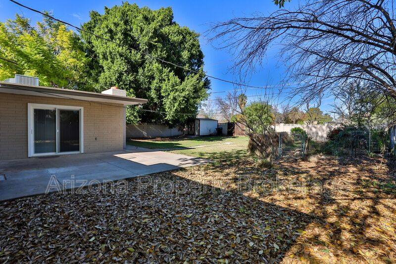 House for rent at 144 E Vista Del Cerro Dr, Tempe, AZ 85281