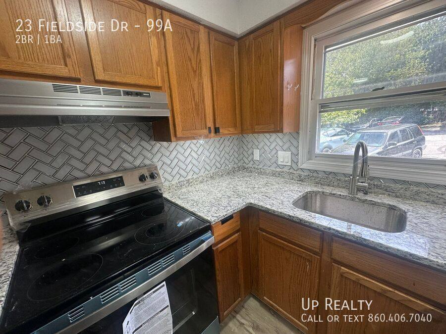 Apartment for rent at 23 Fieldside Dr, Groton, CT 06340