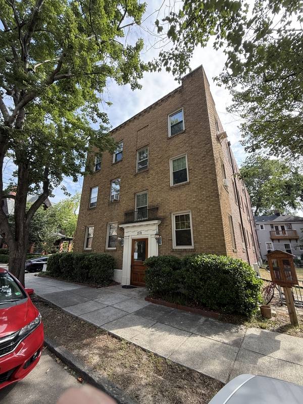 Apartment for rent at 210 Drummond Place #5, Norfolk, VA 23507