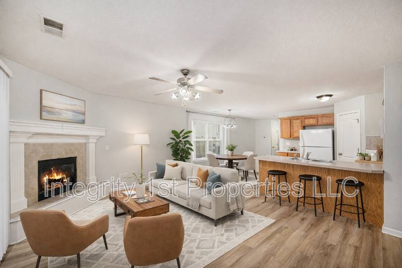 Townhouse for rent at 9031 N Dalton Ave #9033, Kansas City, MO 64154