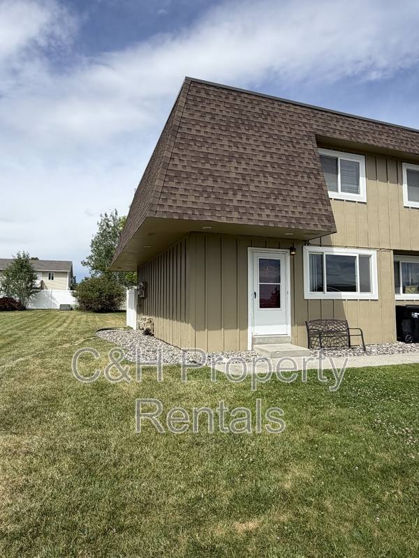 Apartment for rent at 2016 Clubhouse Way #1, Billings, MT 59105