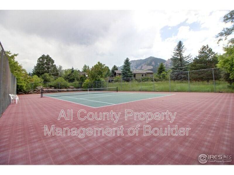 Townhouse for rent at 14 Benthaven Place, Boulder, CO 80305