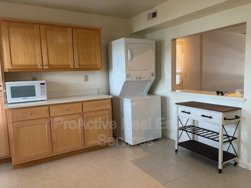 Townhouse for rent at 3021 Luxembourg St #A, Norfolk, VA 23509