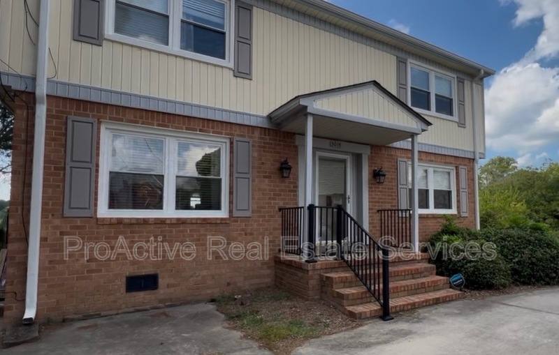 Townhouse for rent at 3021 Luxembourg St #A, Norfolk, VA 23509