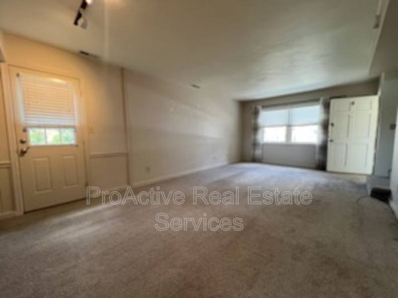 Townhouse for rent at 3021 Luxembourg St #A, Norfolk, VA 23509