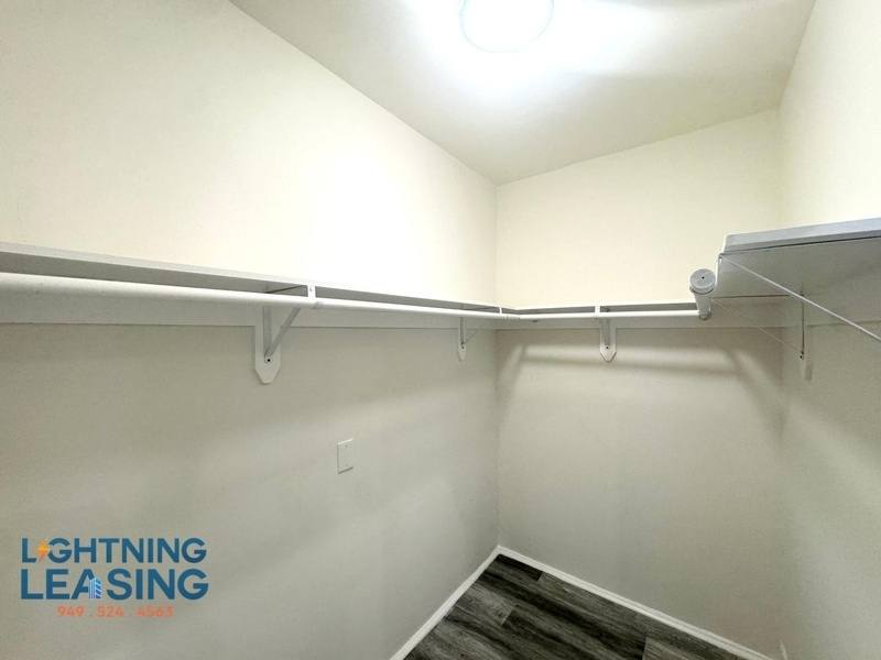Apartment for rent at 400 N Coronado St #105, Los Angeles, CA 90026