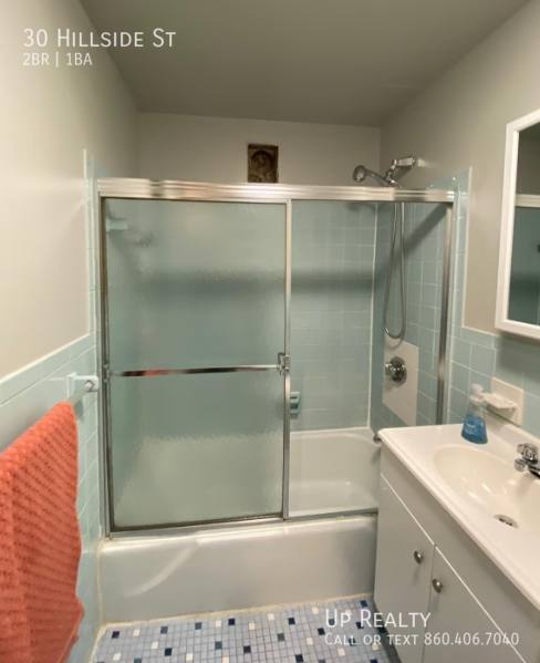 Apartment for rent at 30 Hillside St, East Hartford, CT 06108