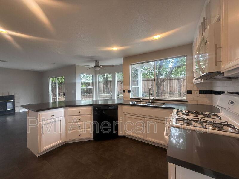 House for rent at 3400 Cobblestone Dr, Rocklin, CA 95765