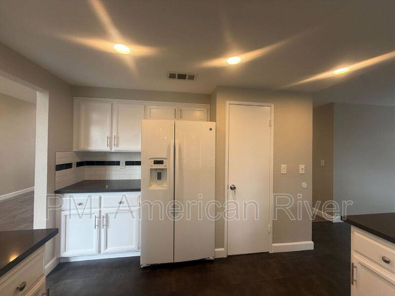 House for rent at 3400 Cobblestone Dr, Rocklin, CA 95765