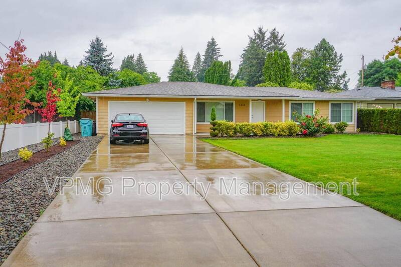 House for rent at 5404 NE 45th St, Vancouver, WA 98661