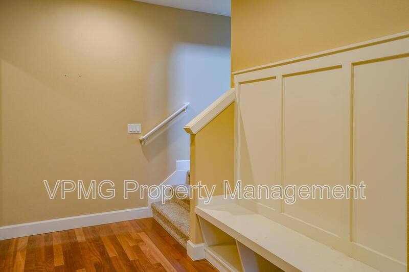 House for rent at 1403 SE 194th Place, Camas, WA 98607