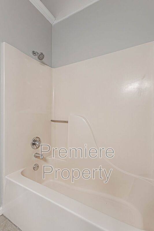 House for rent at 7408 N Atkins Ave, Kansas City, MO 64152