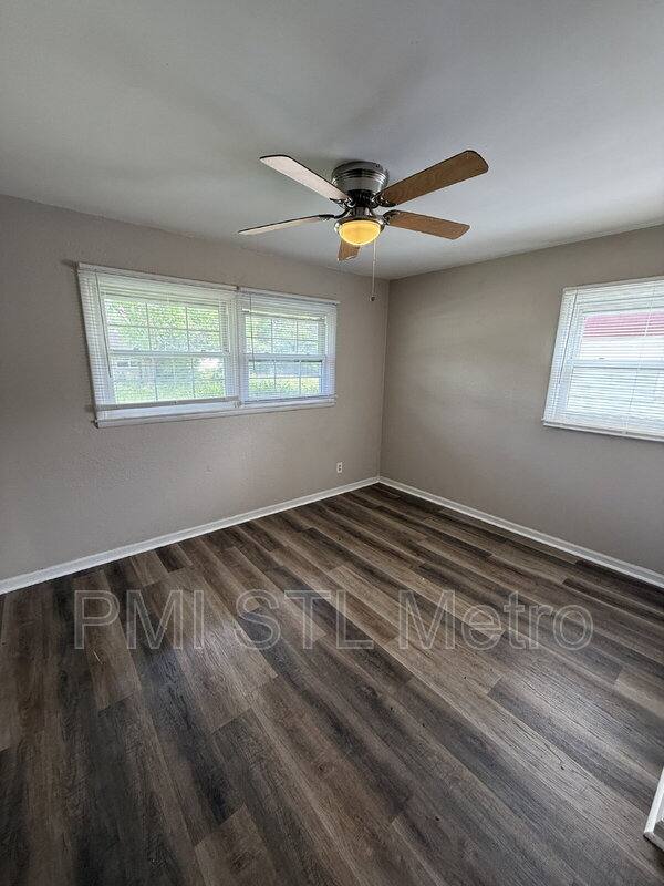 House for rent at 10515 Renfrew Dr, Saint Louis, MO 63137