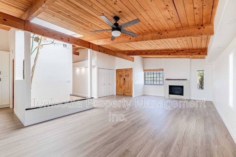 House for rent at 2655 Loring St, San Diego, CA 92109