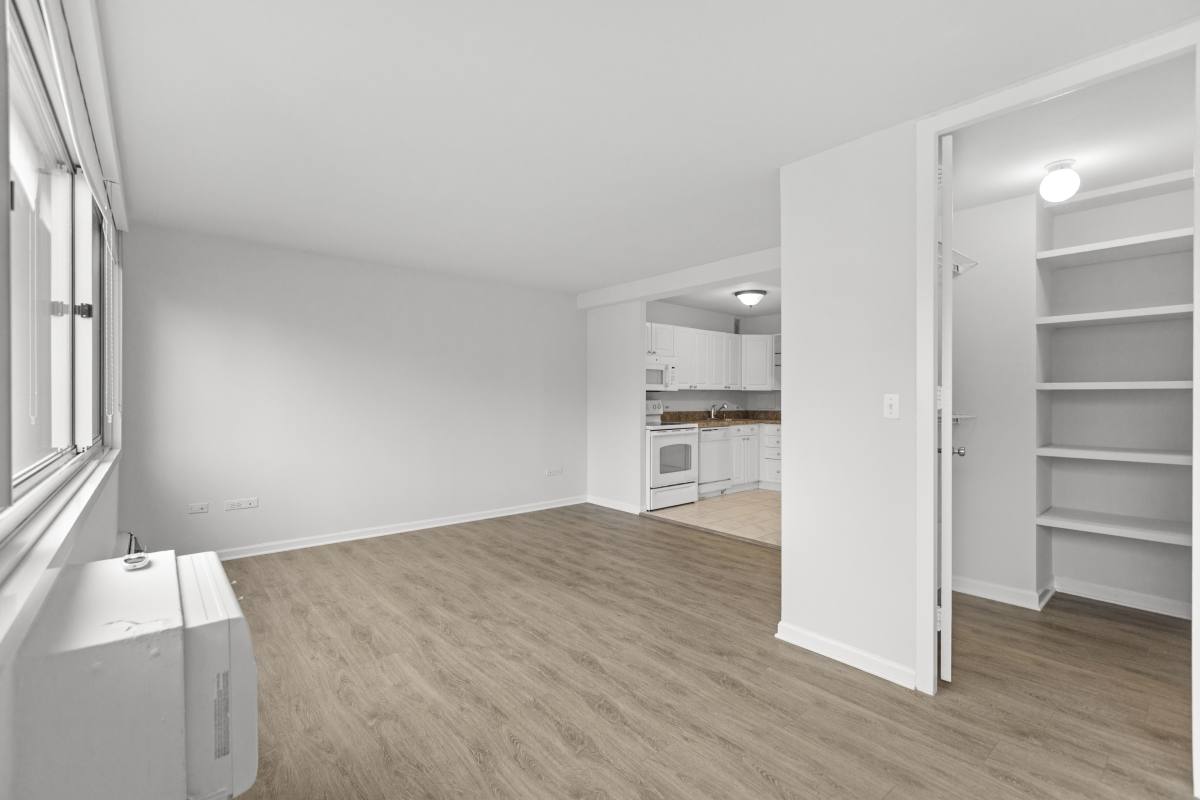 Apartment for rent at 1344 N Dearborn, Chicago, IL 60610