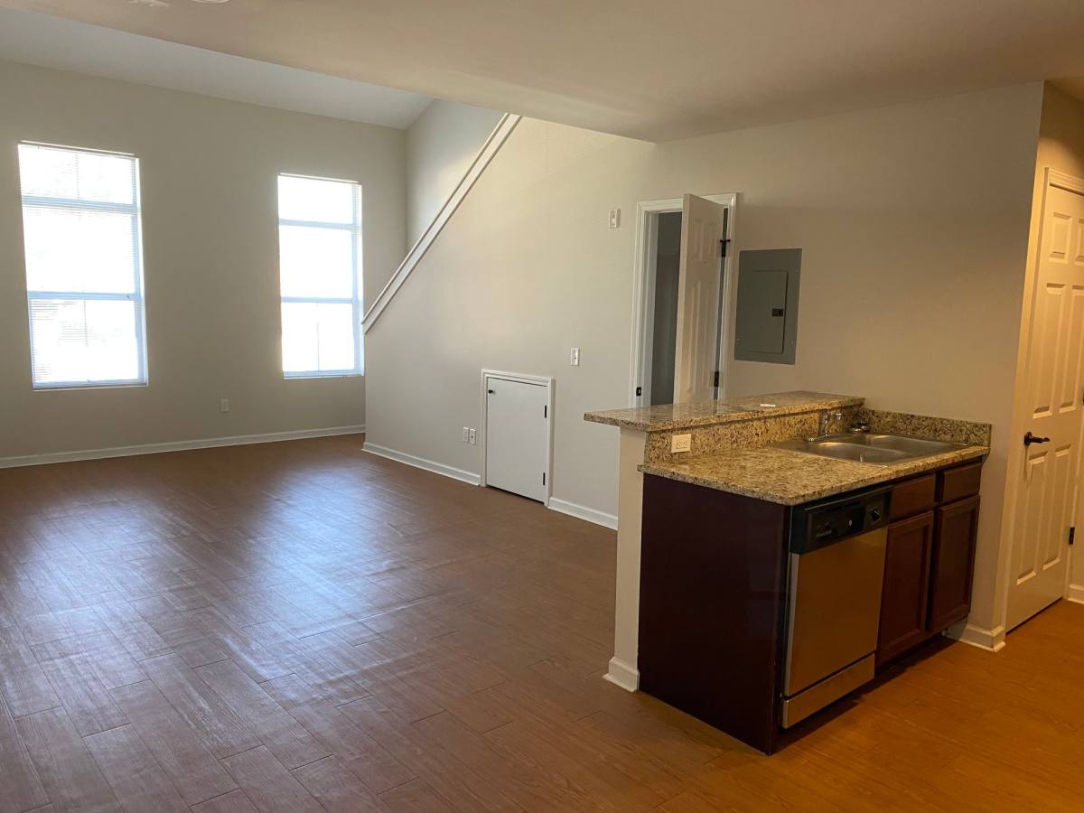 Apartment for rent at 533 E 38th St, Savannah, GA 31401