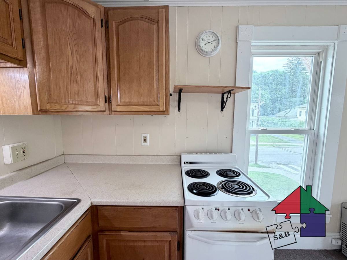 Apartment for rent at 8 N St, Barre, VT 05641