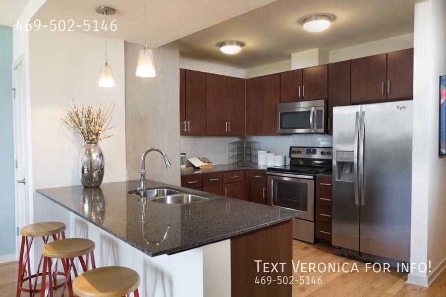 Apartment for rent at 51 Rainey St, Austin, TX 78701
