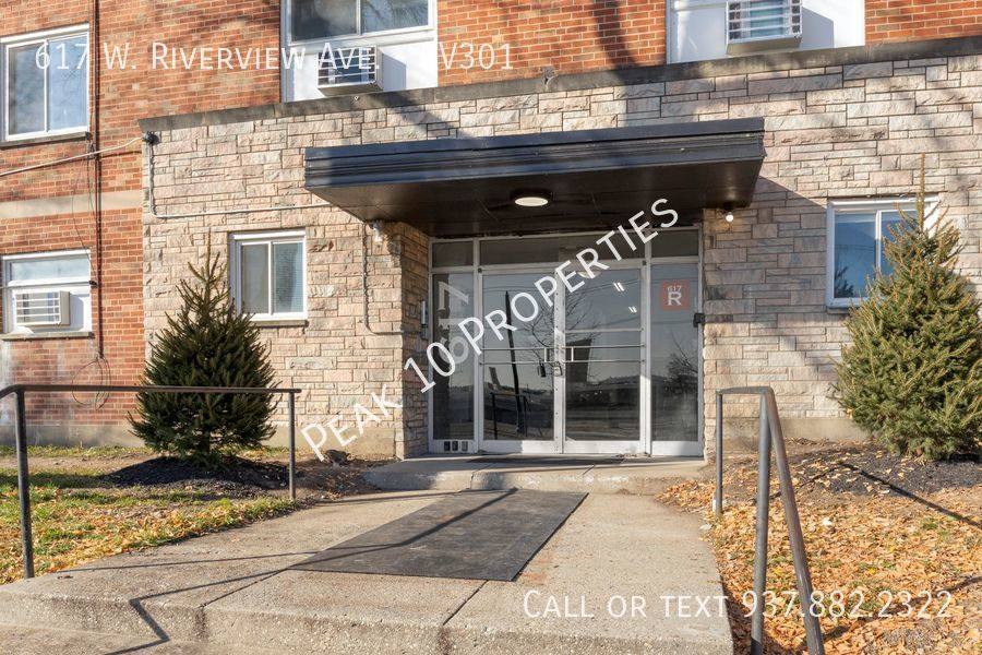Apartment for rent at 617 W Riverview Ave, Dayton, OH 45406