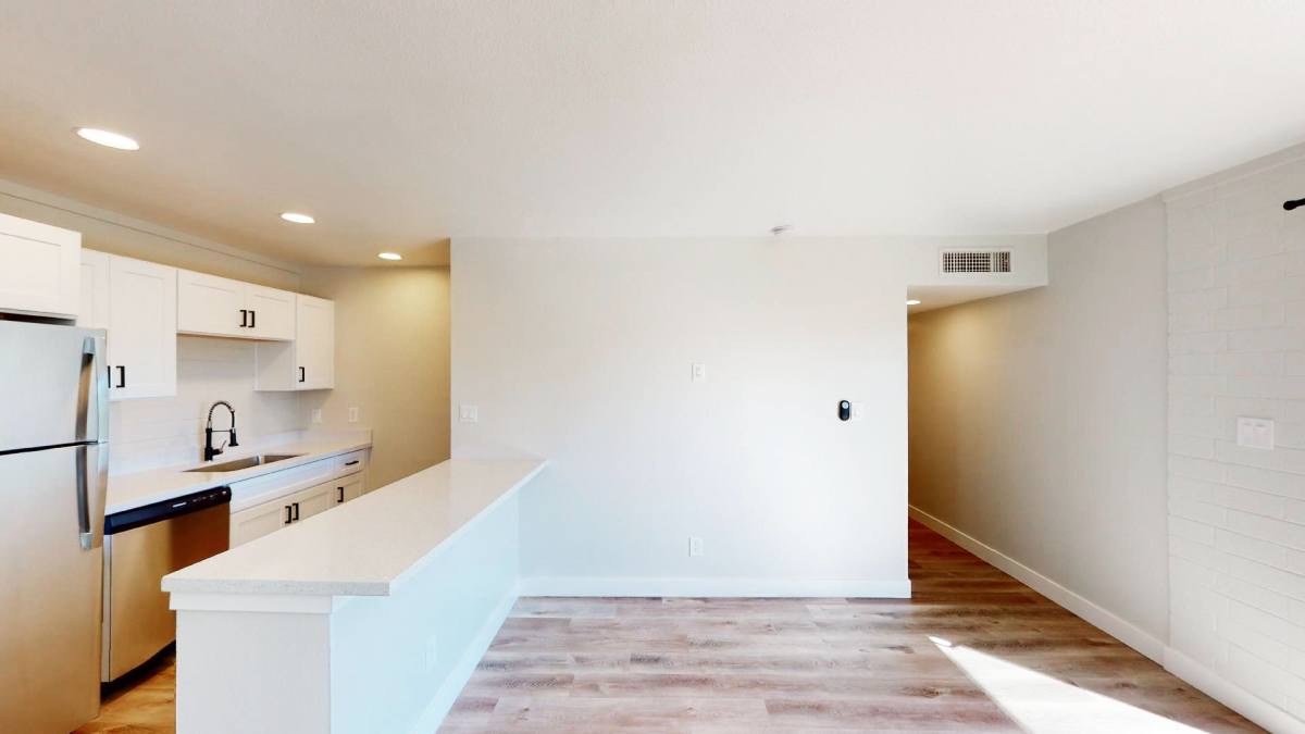 Apartment for rent at 1714 E Ocotillo Rd, Phoenix, AZ 85016