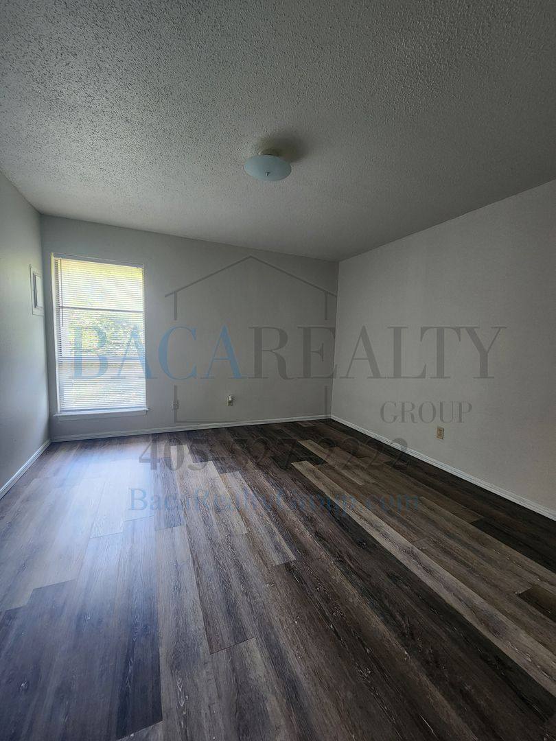 Apartment for rent at 2258 Donna Dr, Norman, OK 73071