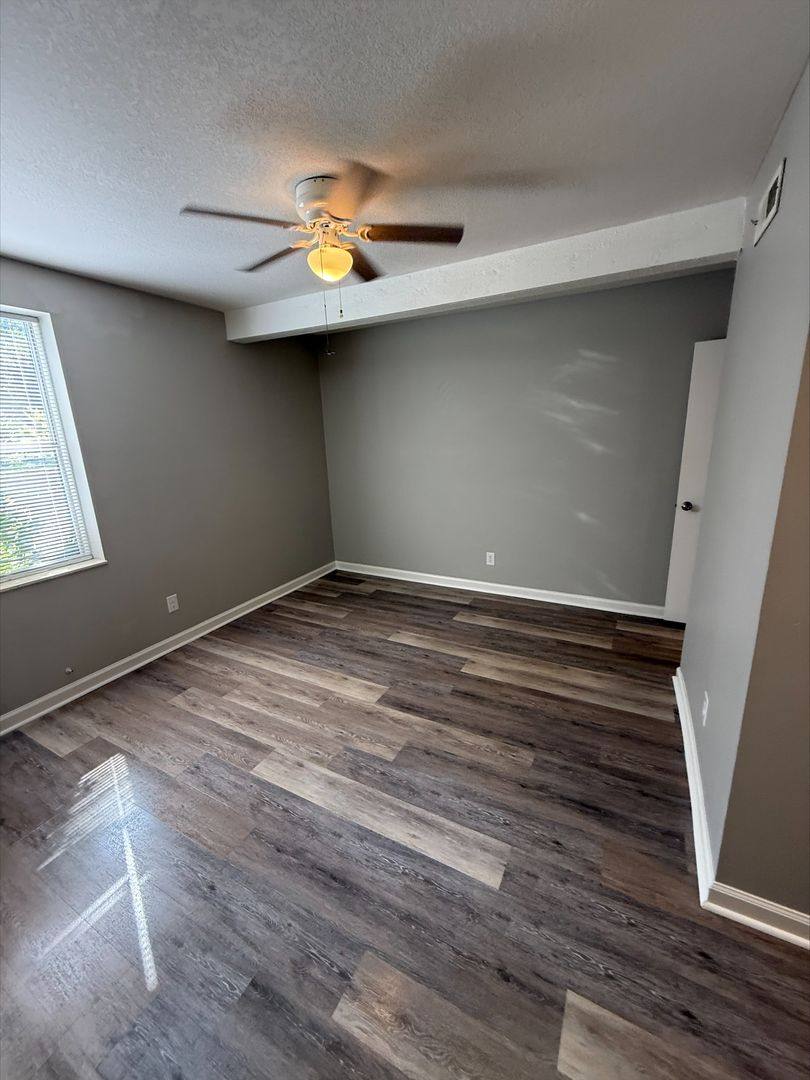 Apartment for rent at 4121 Whistlers Way, Knoxville, TN 37918