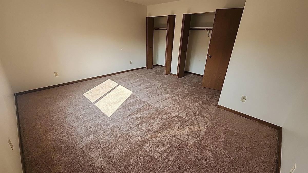 Apartment for rent at 34 Lincoln Ave, Iowa City, IA 52245