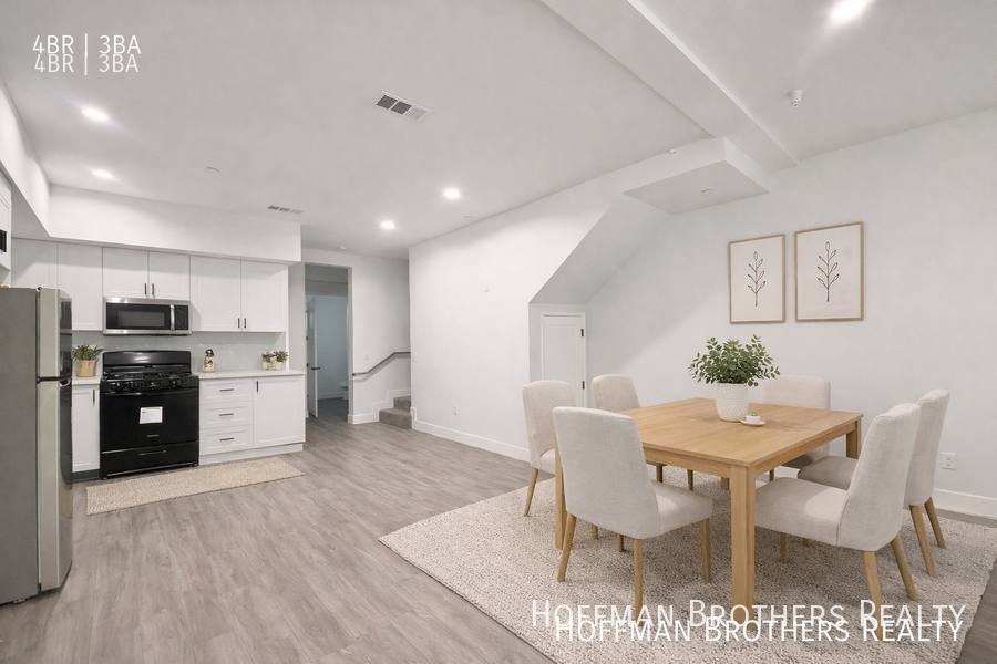 Townhouse for rent at 6905 Ben Ave #102, North Hollywood, CA 91605