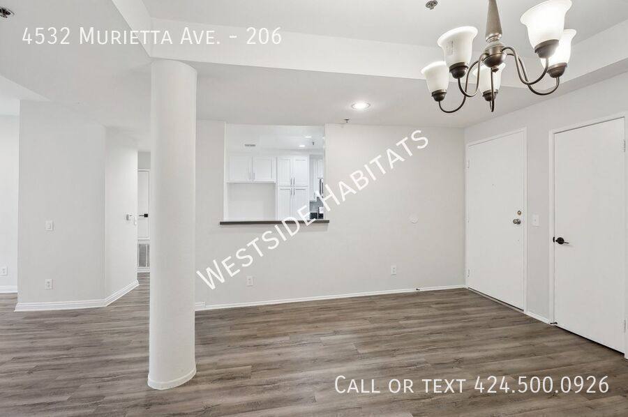 Apartment for rent at 4532 Murietta Ave, Sherman Oaks, CA 91423