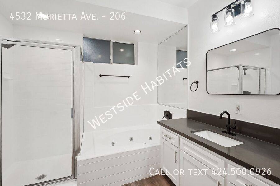 Apartment for rent at 4532 Murietta Ave #206, Sherman Oaks, CA 91423