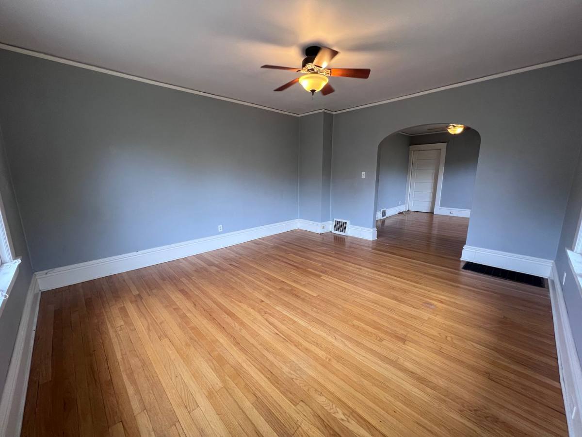 Townhouse for rent at 254 Warren Ave SE, Grand Rapids, MI 49506