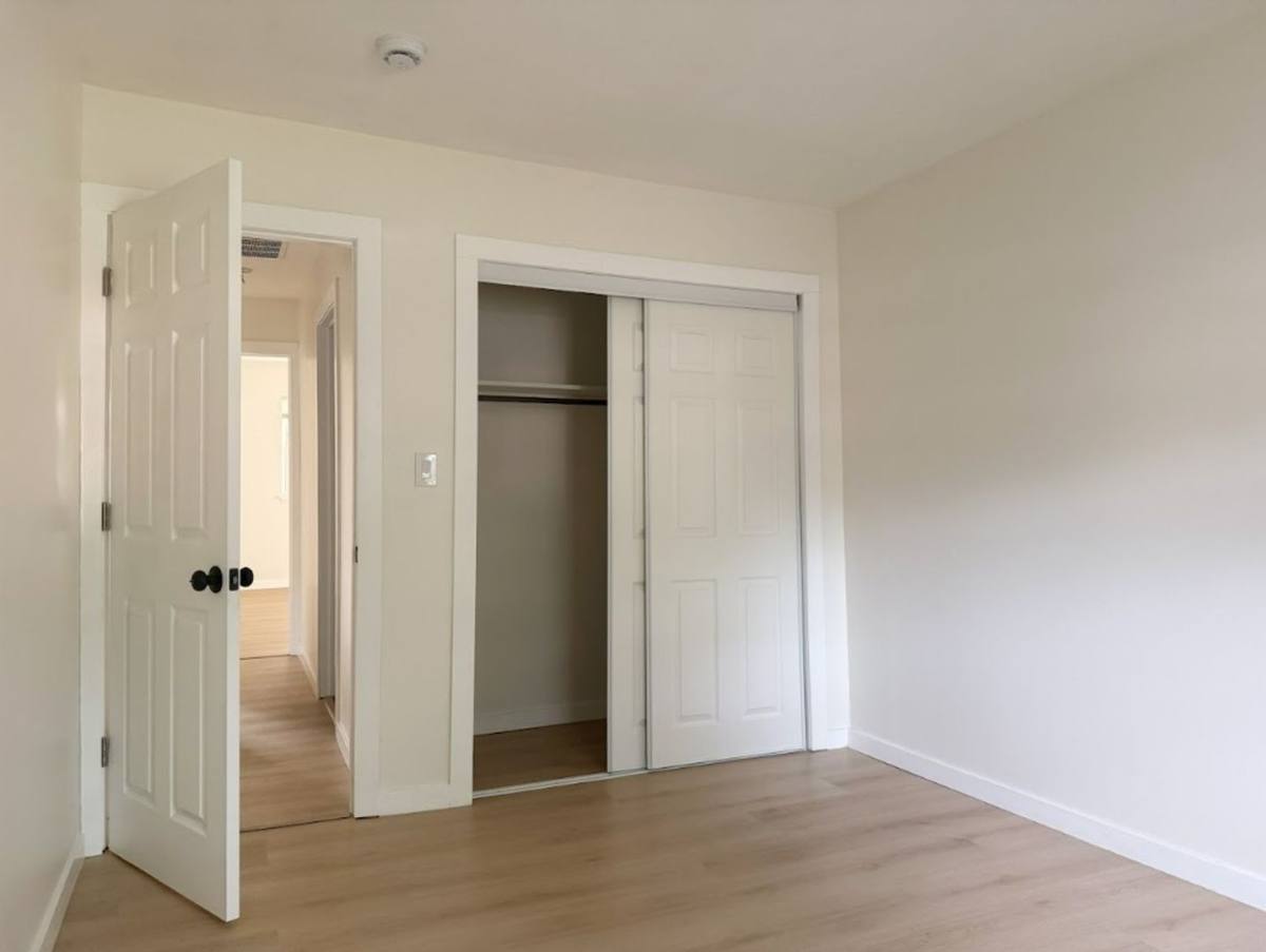 Apartment for rent at 808-810 N Fairlawn Court, Evansville, IN 47711