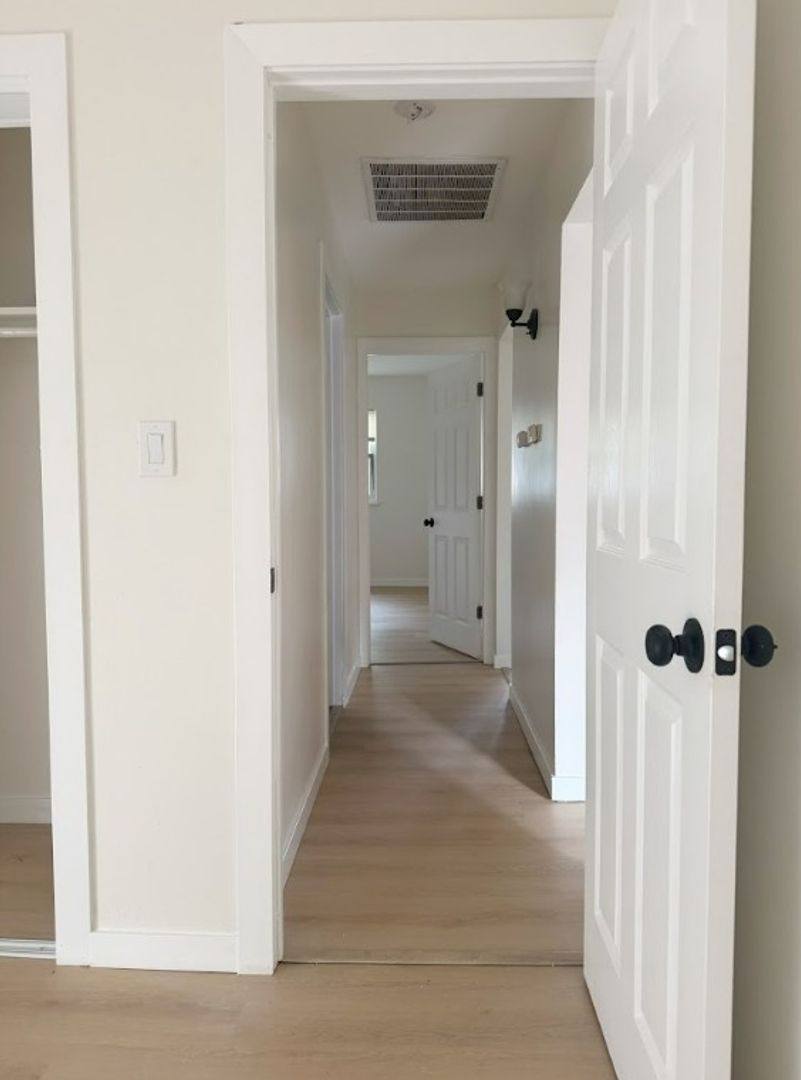 Apartment for rent at 808-810 N Fairlawn Court, Evansville, IN 47711